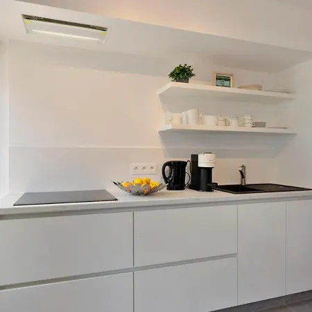 Delightful Family At Only 50 Meters From The Beach / Panne A Cote Daire De Panne