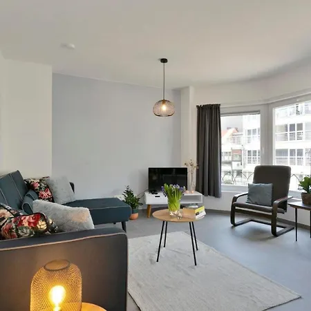 Daire Delightful Family At Only 50 Meters From The Beach / Panne A Cote De Panne